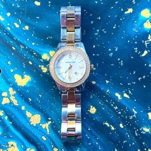 Michael Kors ladies watch. Needs battery.